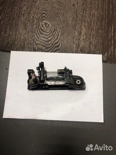 Ручка двери внешняя передняя левая Toyota Hiace