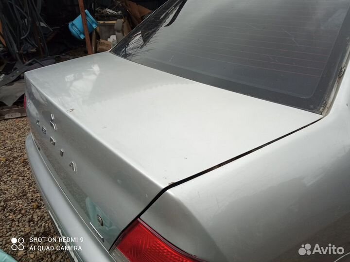 Крышка багажника Mitsubishi Lancer Cedia