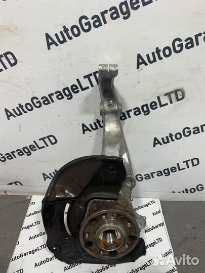 Кулак поворотный передний левый Mercedes-Benz