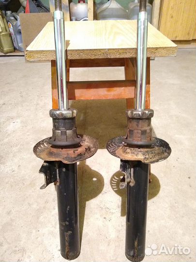 Стойки передние