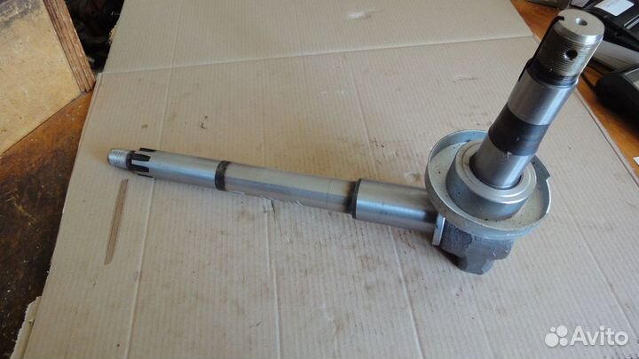 Цапфа поворотная мтз 70-3001085