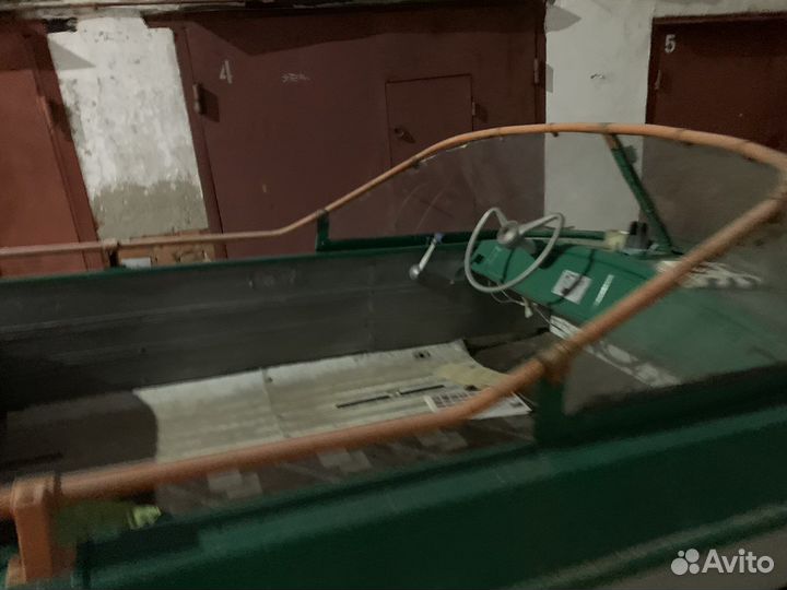 Лодка Обь-3 с мотром Вихрь