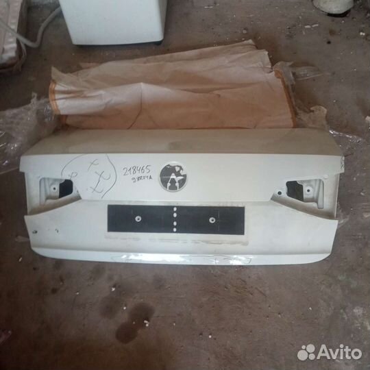 Volkswagen jetta 6 крышка багажника