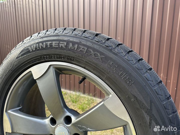 Dunlop Winter Maxx SJ8 255/55 R19 + диски Audi Q7