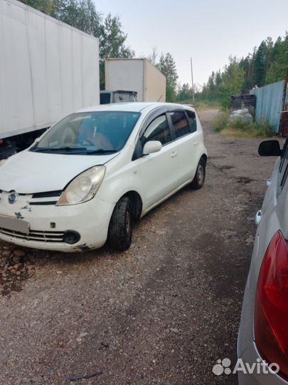 Nissan Note 1.5 CVT, 2005, битый, 140 000 км