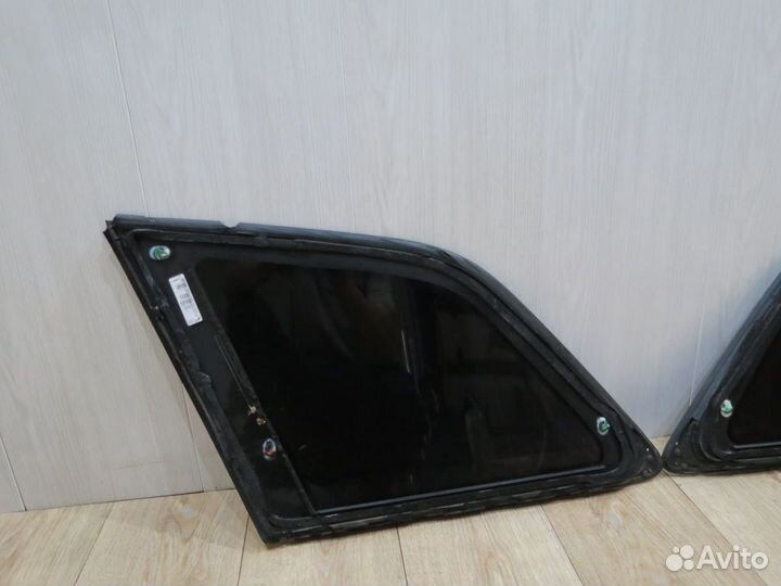 Форточка задняя Audi Q7 4M
