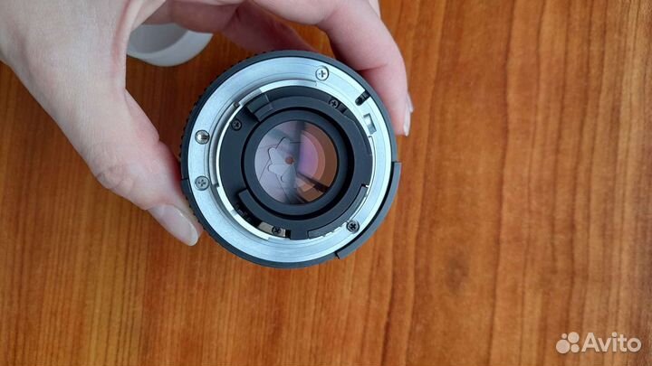 Фиксированный объектив nikkor 50mm f 1.8