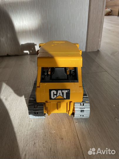 Экскаватор игрушка