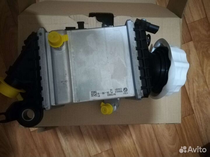 Интеркллер левый BMW X5 G05 G15 X7 M850i