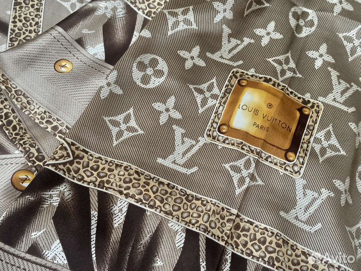 Платок Шаль 110/110 Шелк Louis Vuitton бежевый