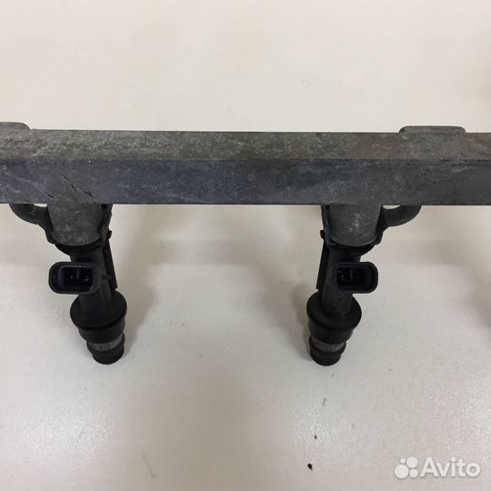 Рейка топливная рампа Chevrolet Aveo T200 2003-200