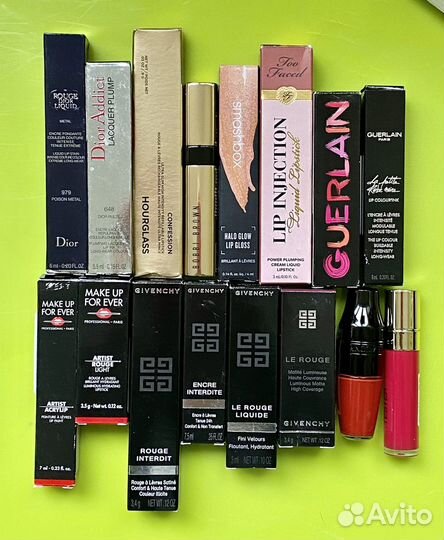 Помады, блески, карандаши