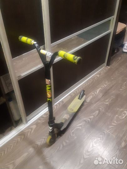 Самокат для трюков