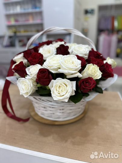 Розы и букеты
