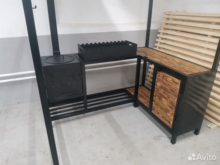 Мангал с печью под казан и крышей