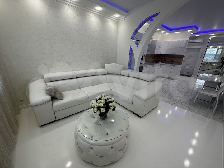 2-к. квартира, 66 м², 20/37 эт.