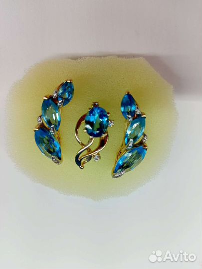 Золотые серьги