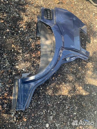 Заднее крыло заднее правое Ford Fusion MK1 2004