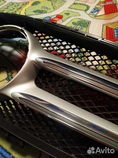 Решетка радиатора Mercedes W213