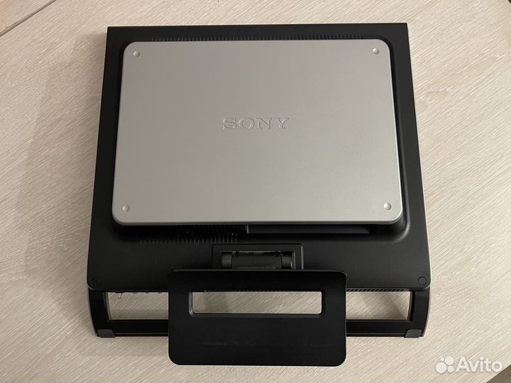 Монитор Sony sdm-hs75