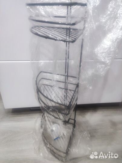 Угловая полка для ванной