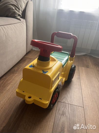Детский трактор каталка беговел