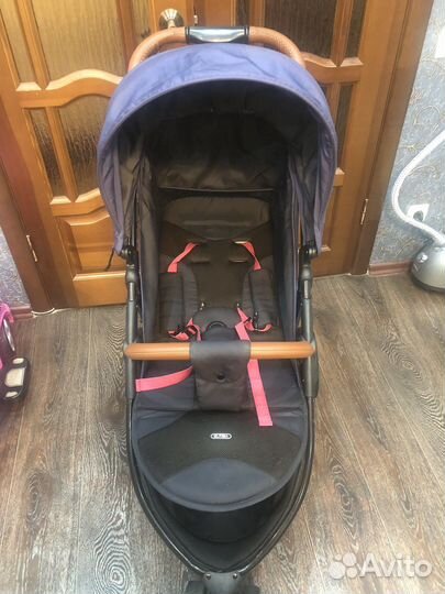 Коляска прогулочная