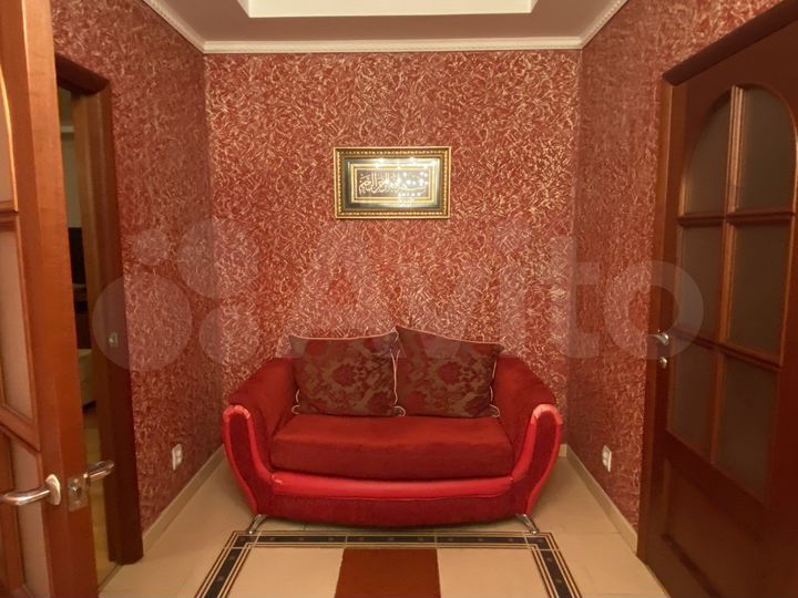 4-к. квартира, 155 м², 3/4 эт.