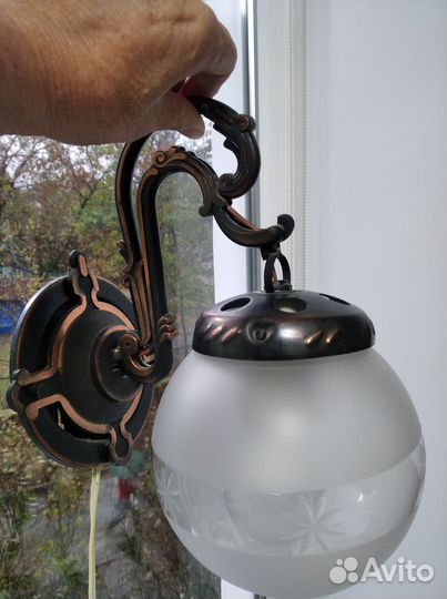 Настенный светильник бра