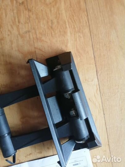 Кронштейн для телевизора