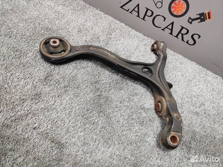 Рычаг передний правый Honda Accord 8