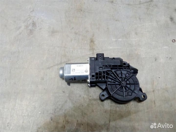 Мотор стеклоподъемника передний левый от Seat Ibi