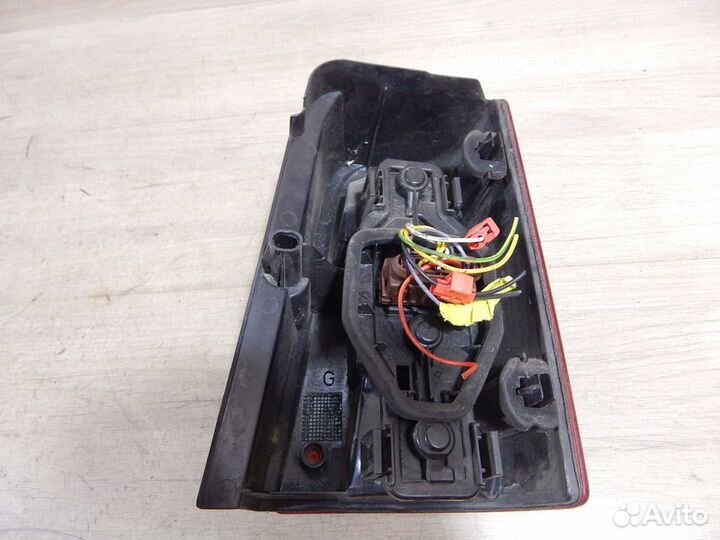 Фонарь задний левый Peugeot Partner