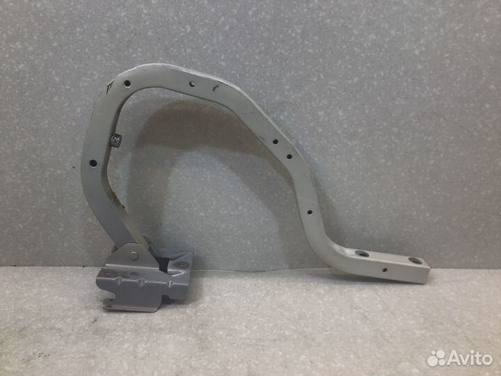 Петля крышки багажника Nissan Almera Classic (B10)