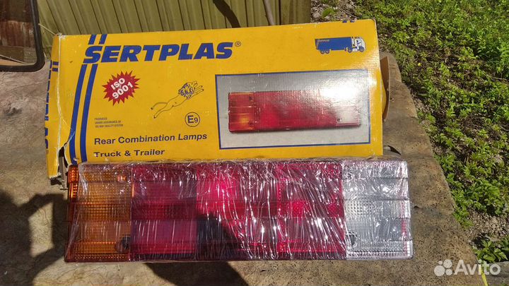 Задний фонарь