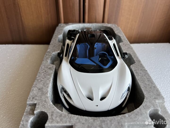 1/18 Autoart 76024 Mclaren P1 matt white