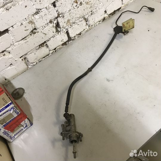 Цилиндр сцепления главный Mitsubishi Lancer 9