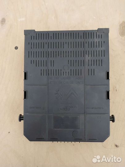 Салонный блок BSI предохранителей Peugeot 408