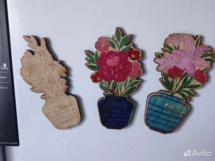 Фигура цветы в вазе на магните