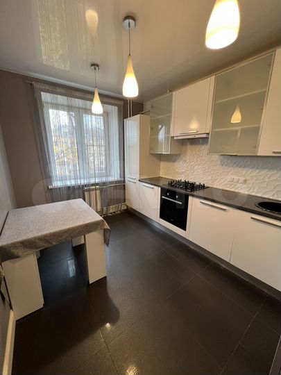 2-к. квартира, 64,4 м², 2/6 эт.