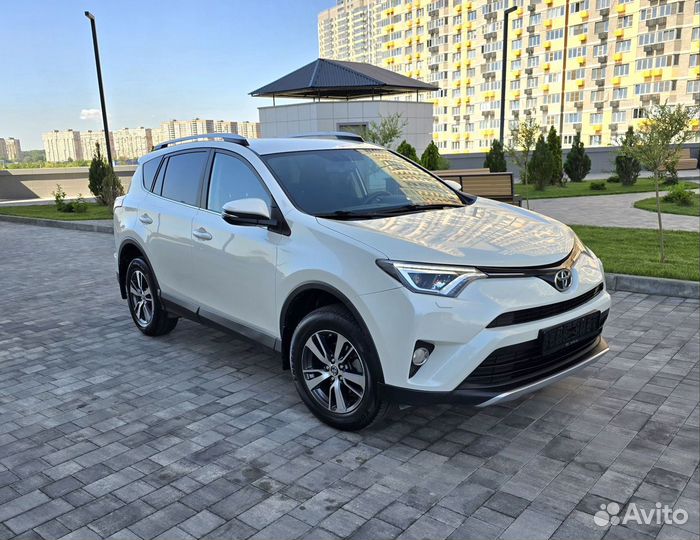 Toyota RAV4 2.0 CVT, 2018, 93 000 км