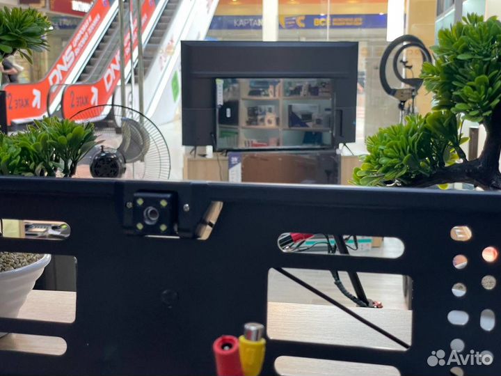 Рамка с камерой заднего вида (новая, гарантия)