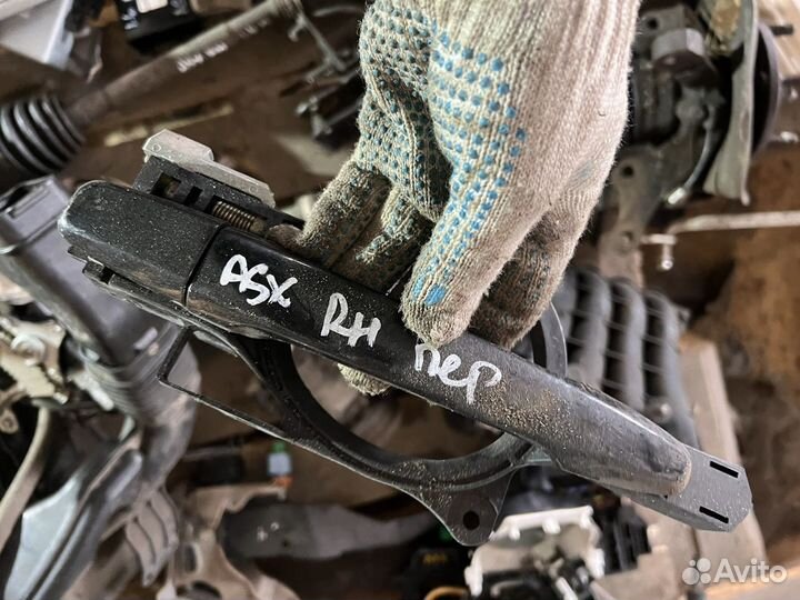 Ручка двери Mitsubishi ASX