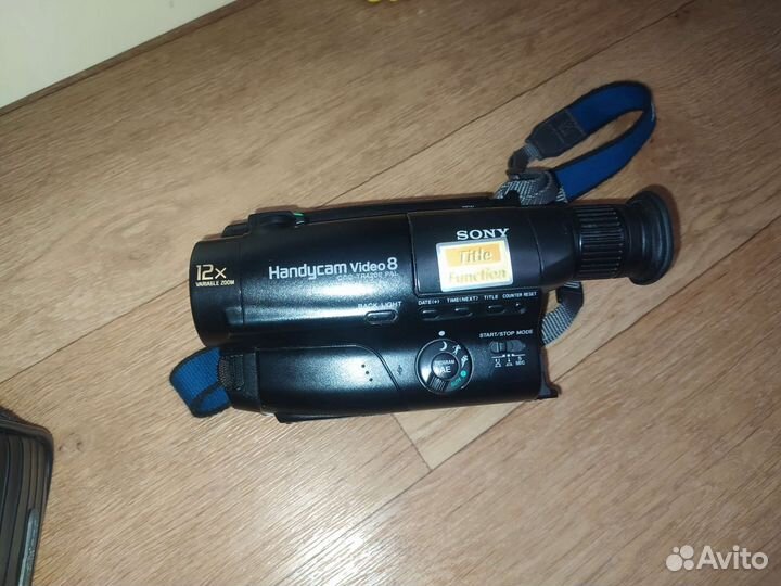 Видеокамера sony