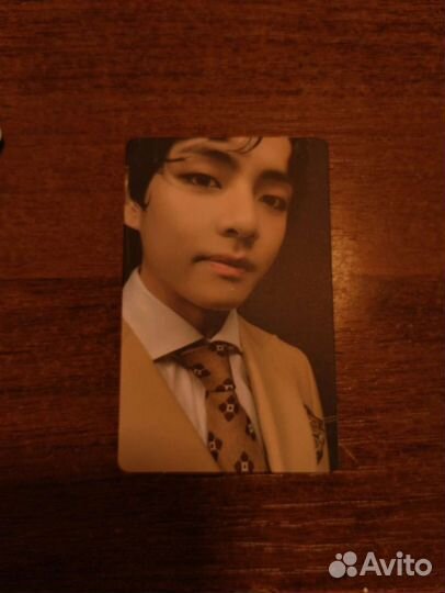 Оф. карточка Тэхёна BTS