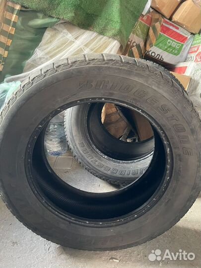 Bridgestone Dueler H/T 684II 275/60 R20