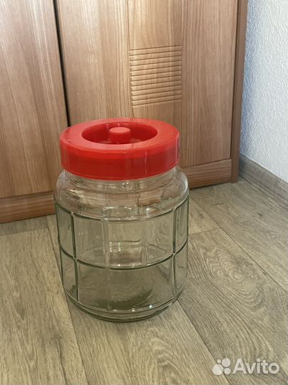 Бутыль 5 л и 9л, банка) с гидрозатвором