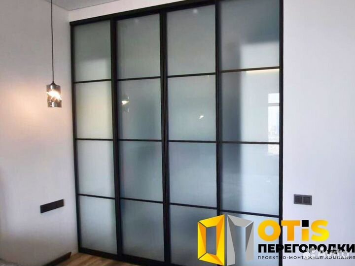 Стеклянная перегородка лофт