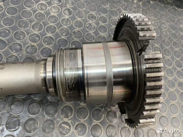 Первичный вал кпп ZF 16S2220TD