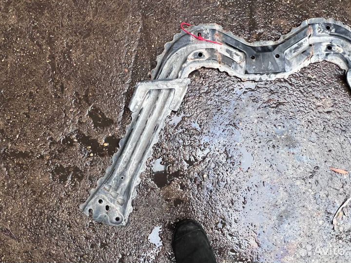 Стабилизатор задний Infiniti FX рест. (S50) S50